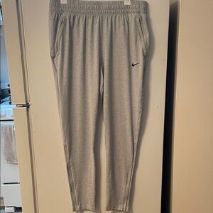 Nike Men’s Cropped‎ Large Light Gray Athletic Pants Zip Pockets Zip Side Bottom